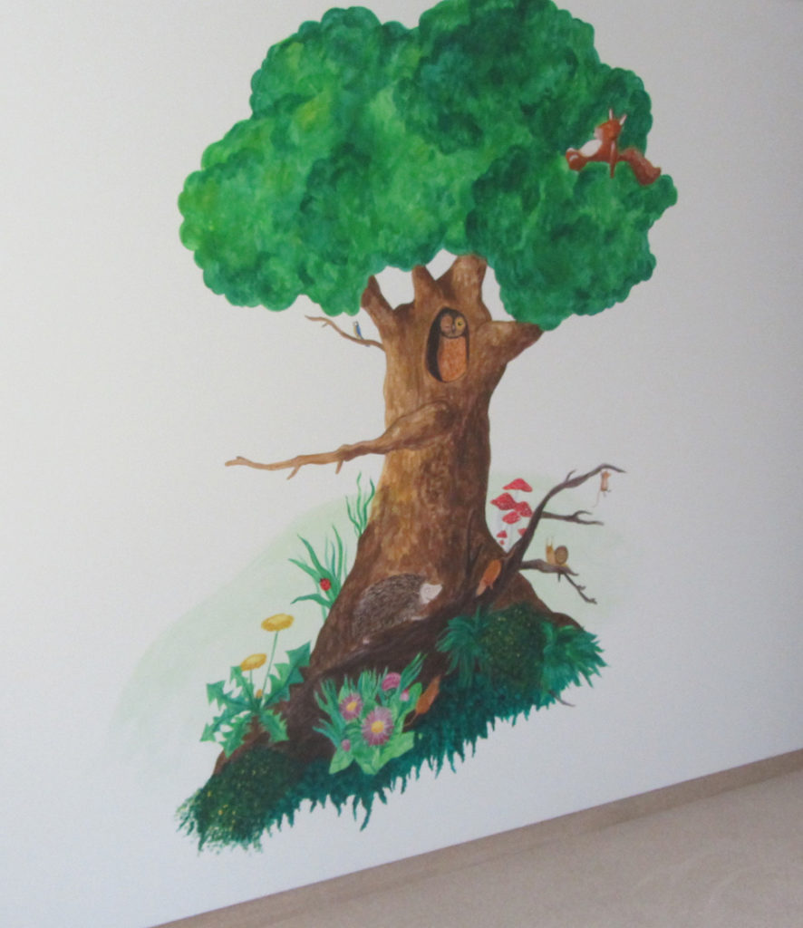 Wandmalerei-Acrylfarbe-Baum-Tiere-Pflanzen